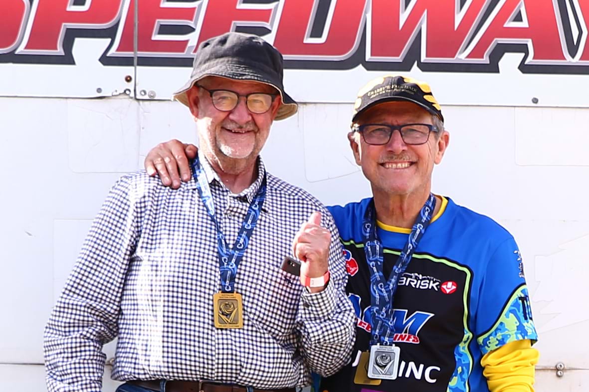 70-79 : David Harrison and Richard Bunting